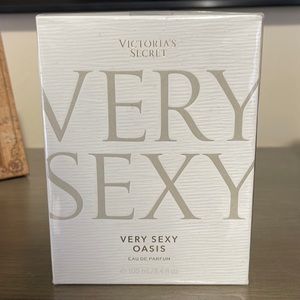Victoria’s Secret Very Sexy OASIS 3.4 oz Perfume
